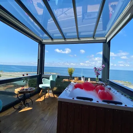 Lodge Delmare